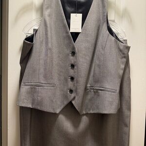 Banana Republic Charcoal Women's Vest and Skirt Set